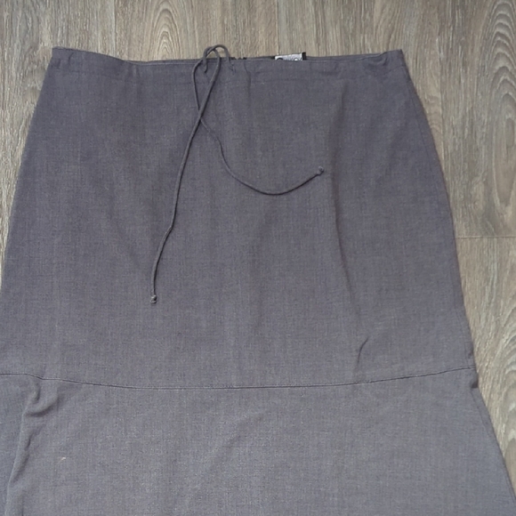 Vintage First Option Elegant Gray Women's Skirt - Picture 2 of 5